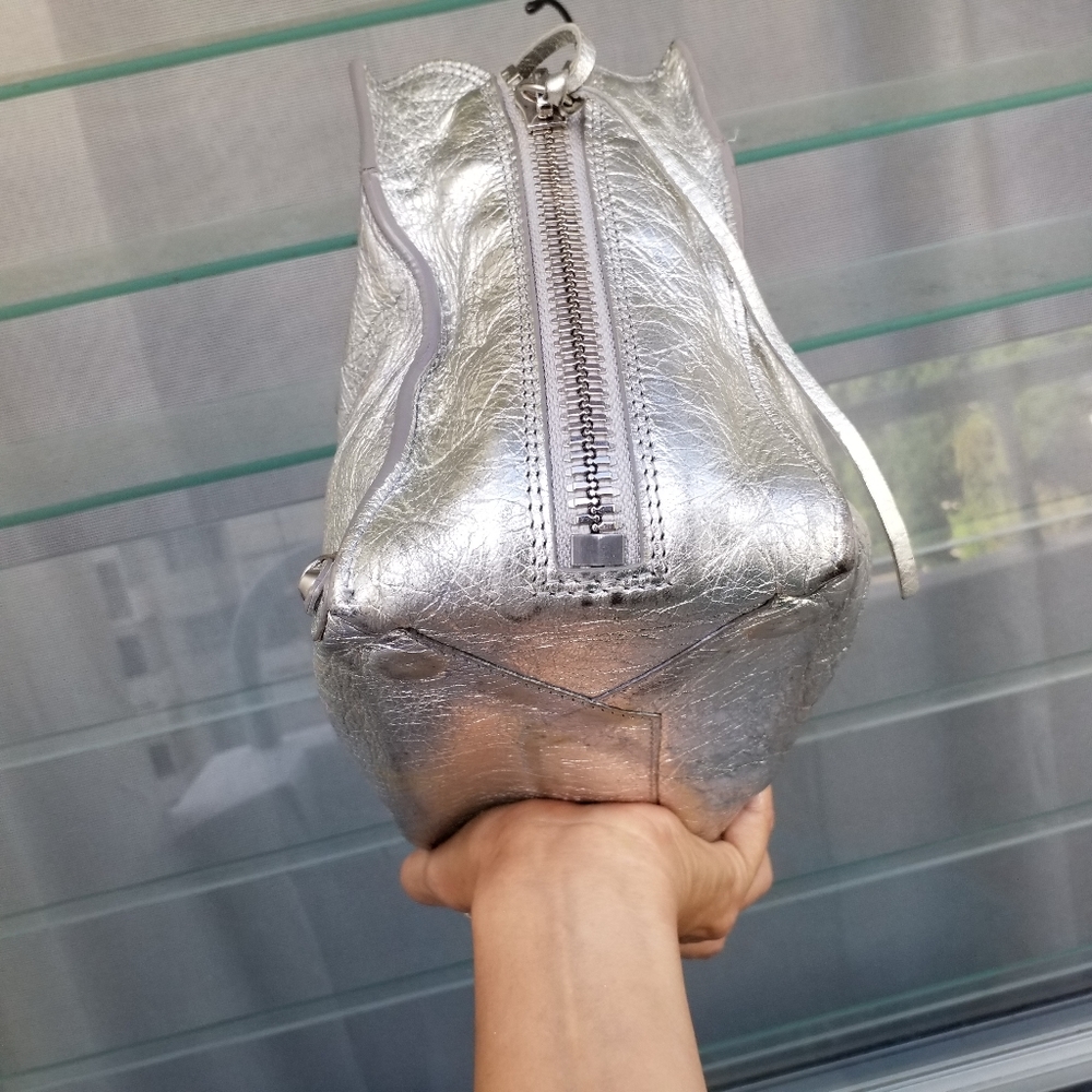 BALENCIAGA Metallic Calfskin Papier Mini A4 Tote Silver - Picture 9 of 15